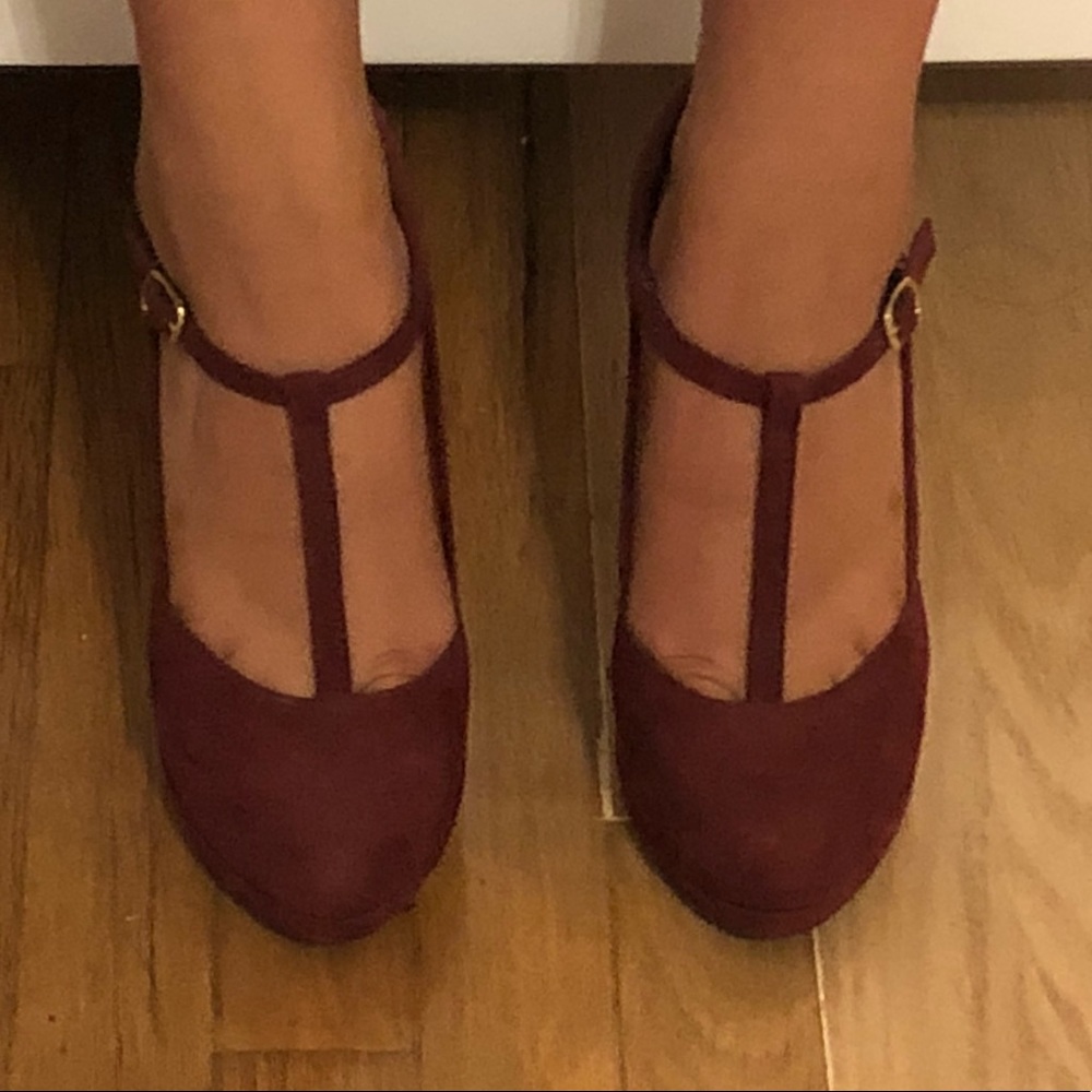 HEELS